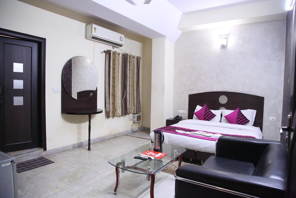 Hotel Mandakini Palace Delhi  Room photo